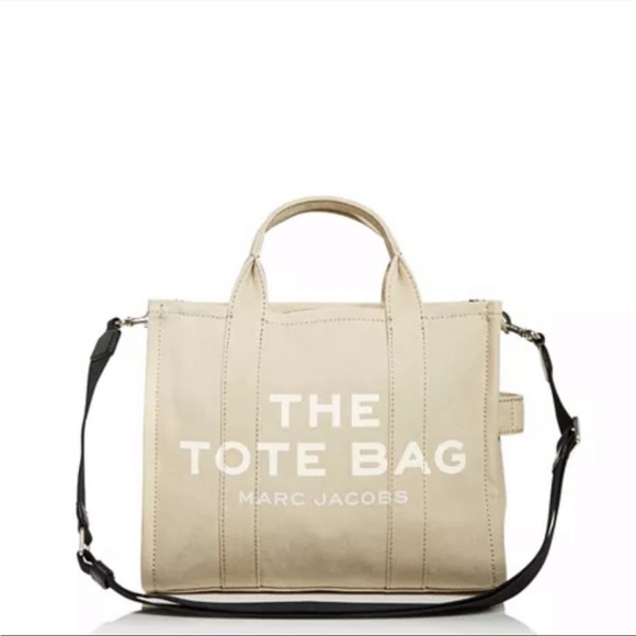 Marc Jacobs Handbags - Marc Jacobs The Tote Bag (medium)